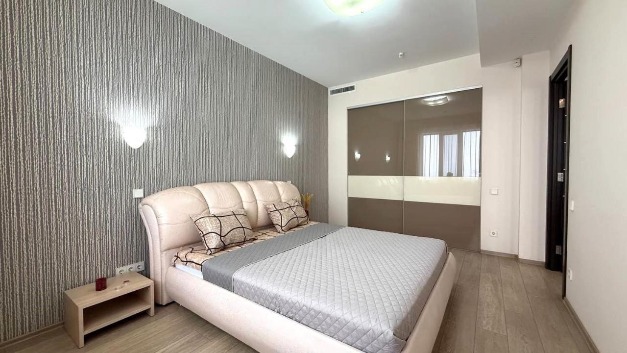 Bright House On 23 Serpnya Charkiw Exterior foto