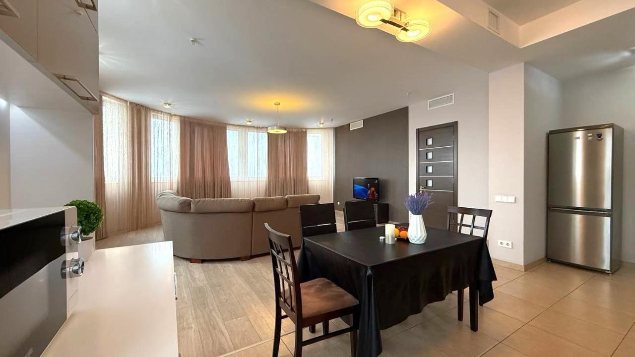 Bright House On 23 Serpnya Charkiw Exterior foto