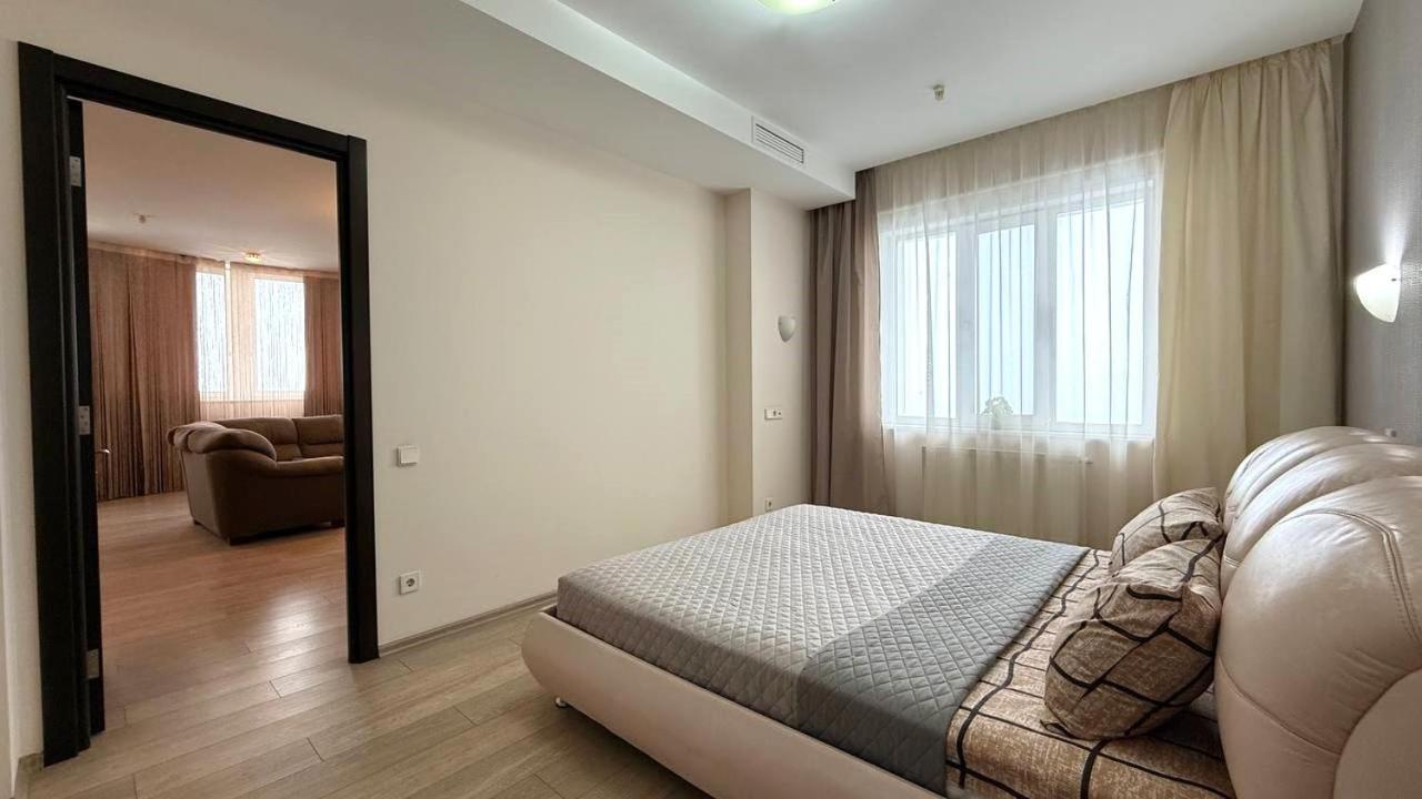 Bright House On 23 Serpnya Charkiw Exterior foto